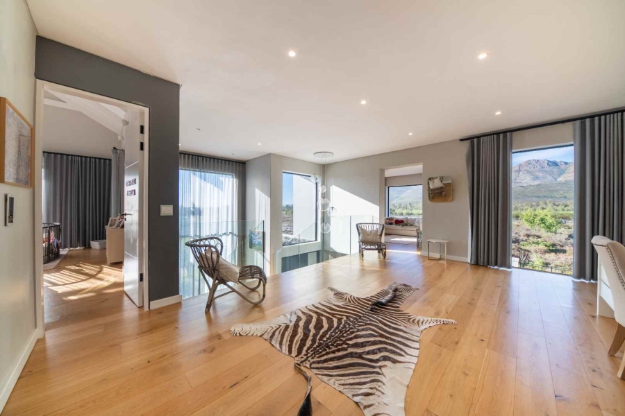 To Let 4 Bedroom Property for Rent in Val De Vie Estate Western Cape